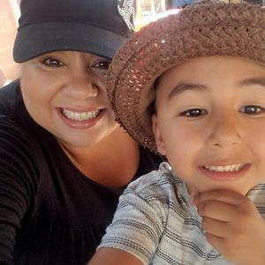 Meet your Posher, Devona